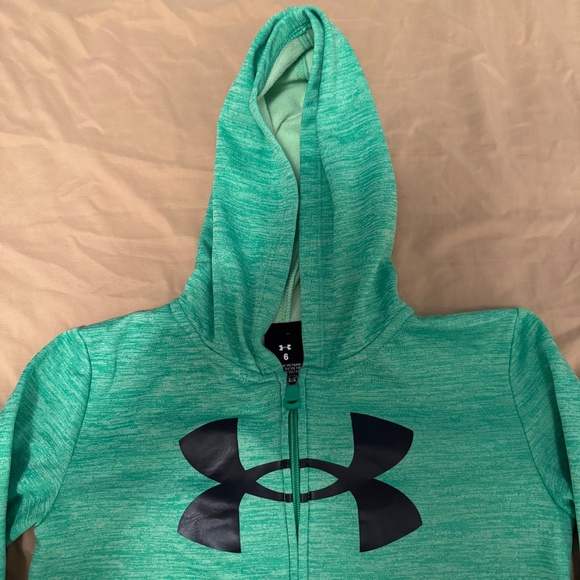 green hoodie jacket for kids size6 years old full zipper pocket bothsides - Picture 2 of 6